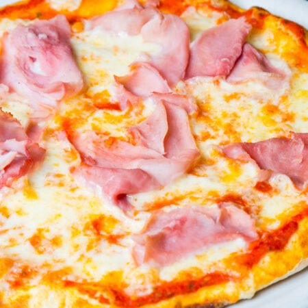 2. Pizza Prosciutto